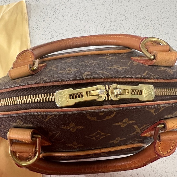 Authentic Vintage LV Monogram Ellipse satchel - Picture 10 of 16